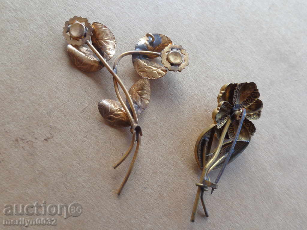 Old brooch brooch, jewel, ornament, tremble ornament with price 39.00 BGN | € 19.94 Old brooch brooch, jewel, ornament, tremble ornament with price 39.00 BGN | € 19.94