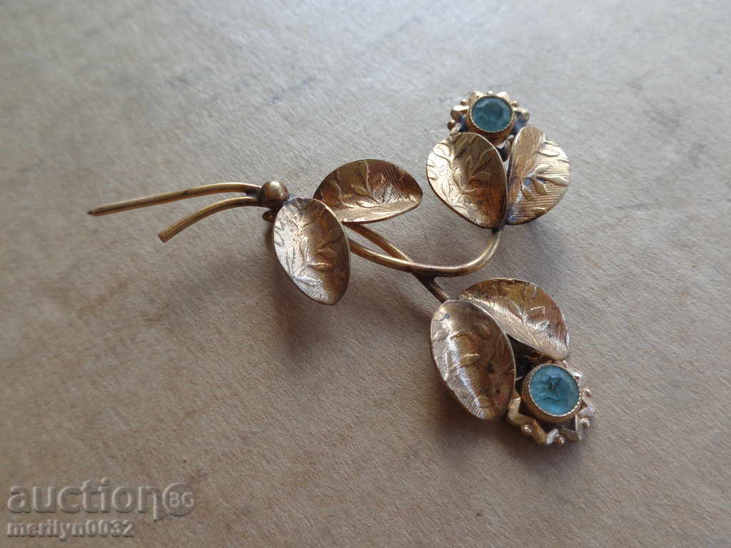 Delivery of Old brooch brooch, jewel, ornament, tremble ornament Delivery of Old brooch brooch, jewel, ornament, tremble ornament