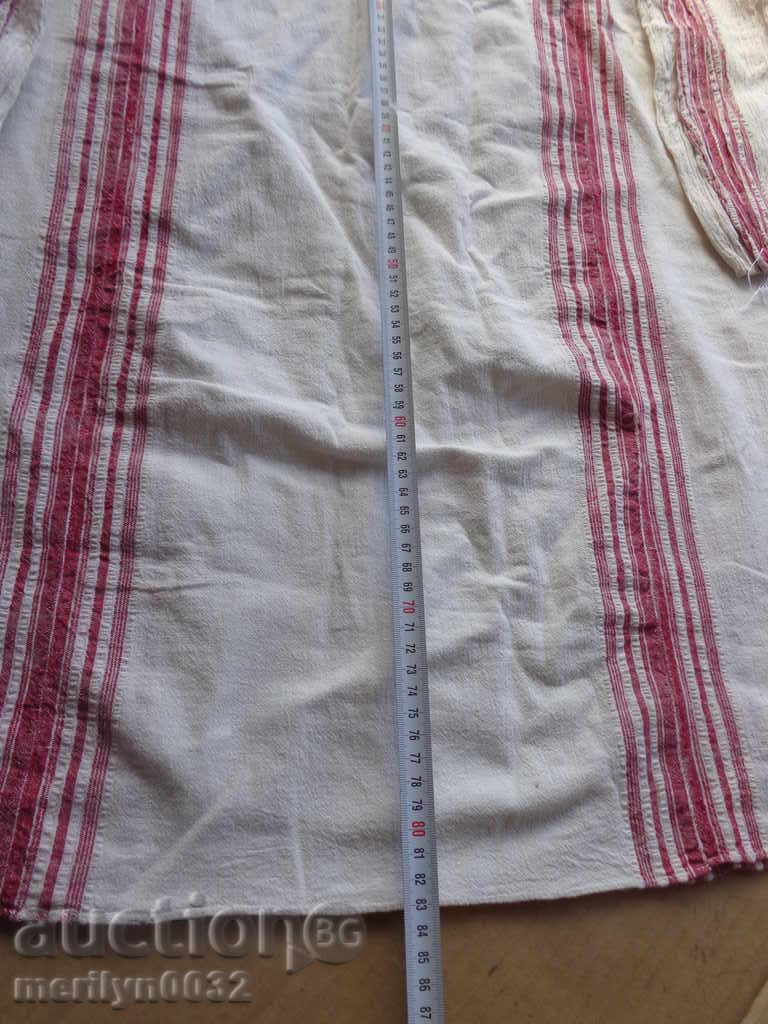 Delivery of An old hand-woven kennel shirt, a sukmann dress Delivery of An old hand-woven kennel shirt, a sukmann dress