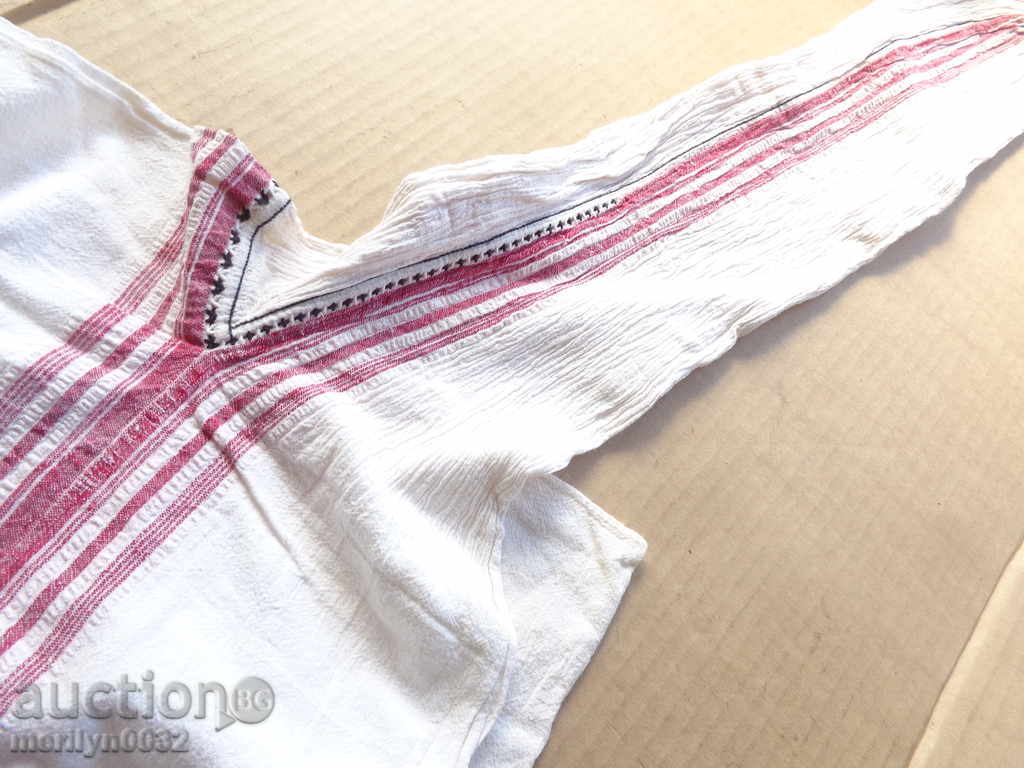 An old hand-woven kennel shirt, a sukmann dress - 7 An old hand-woven kennel shirt, a sukmann dress - 7