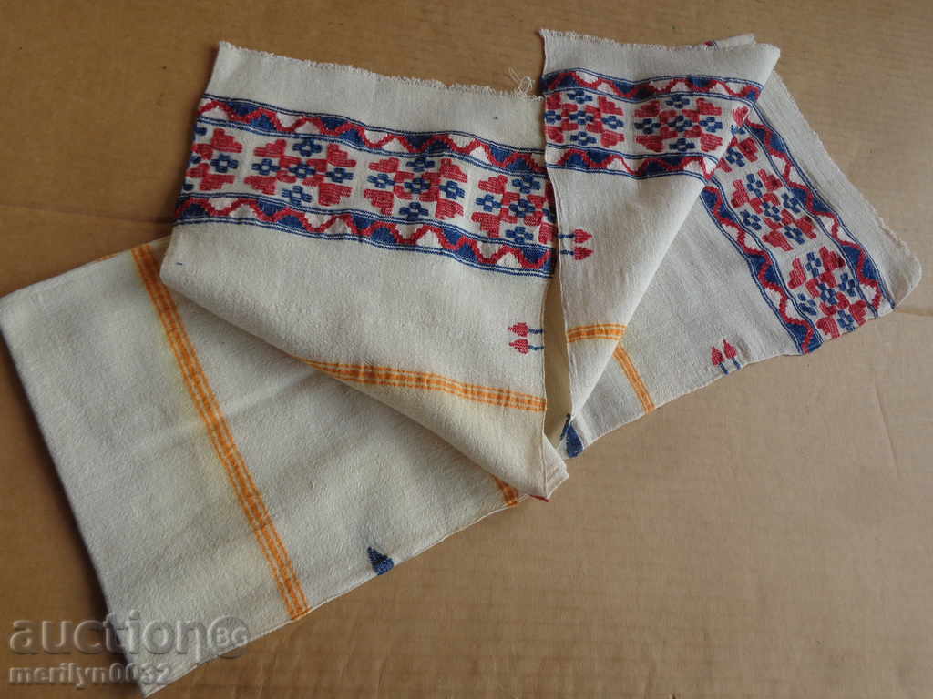 An old hand-woven cloth embroidery - 5 An old hand-woven cloth embroidery - 5