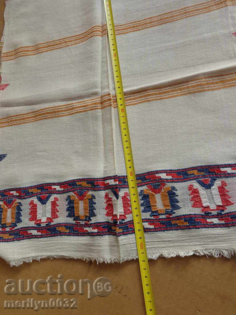 Auction An old hand-woven cloth embroidery Auction An old hand-woven cloth embroidery