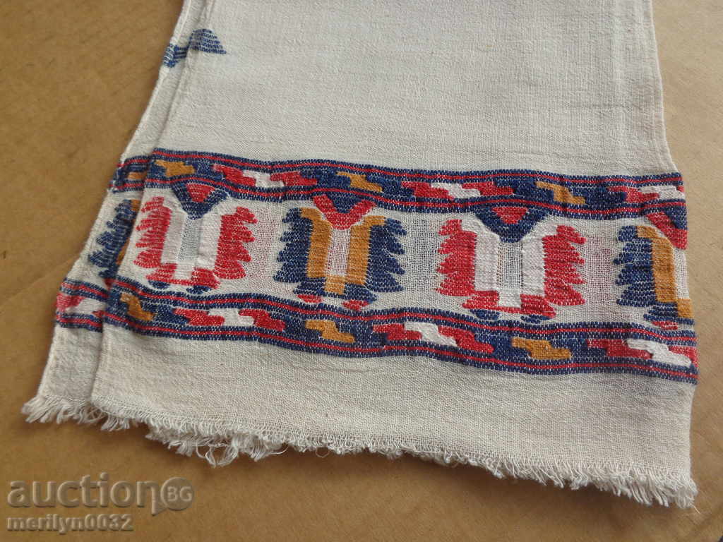 Delivery of An old hand-woven cloth embroidery Delivery of An old hand-woven cloth embroidery