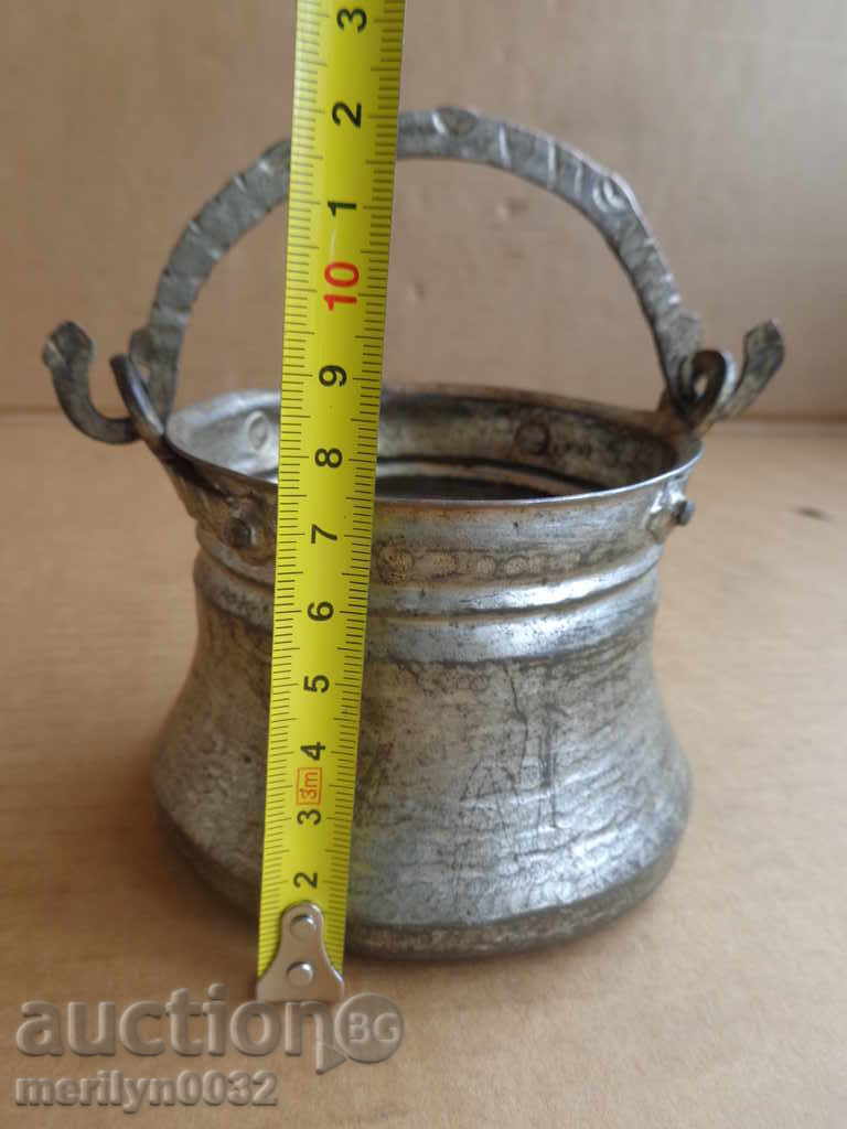 An old bacon, a baker, a pot, a boiler, a copper pot with price 69.00 BGN | € 35.28 An old bacon, a baker, a pot, a boiler, a copper pot with price 69.00 BGN | € 35.28