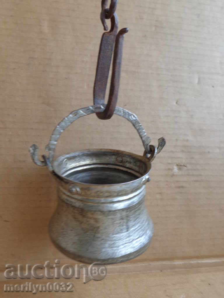 An old bacon, a baker, a pot, a boiler, a copper pot - 6 An old bacon, a baker, a pot, a boiler, a copper pot - 6