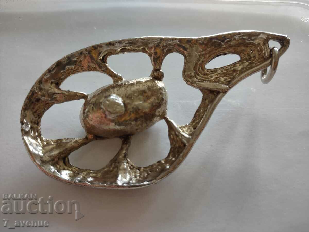 Δημοπρασία Μενταγιόν, όμορφη 40/38 mm 25/25 mm