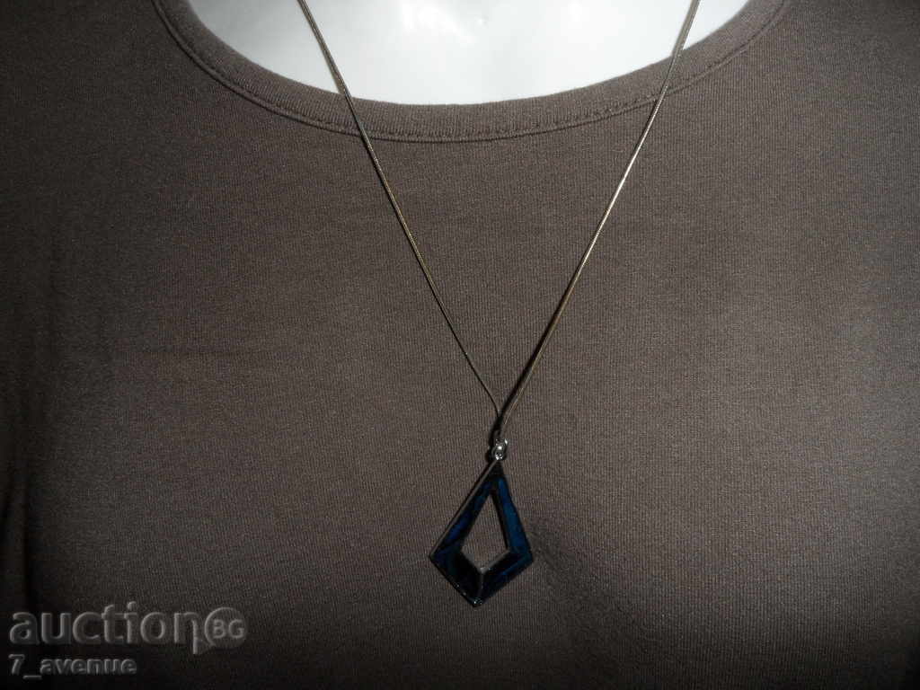 WHITE KNIVES, very beautiful 43/26 mm with price 6.99 BGN | € 3.57 WHITE KNIVES, very beautiful 43/26 mm with price 6.99 BGN | € 3.57