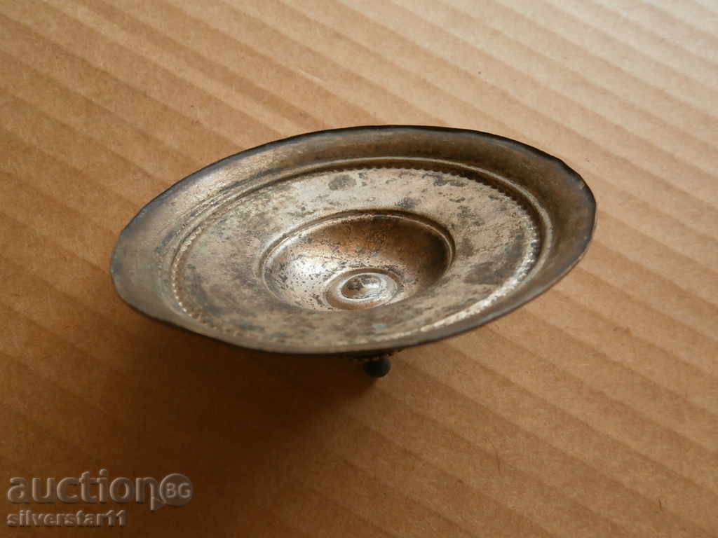 Delivery of an old bronze cover of a sugar bowl