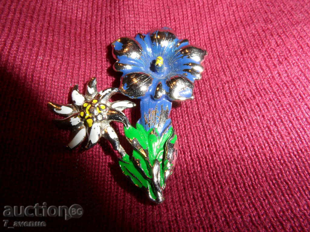 EDELWEISS BROOCH and ... 48/30 mm, marked, WONDERFUL EDELWEISS BROOCH and ... 48/30 mm, marked, WONDERFUL