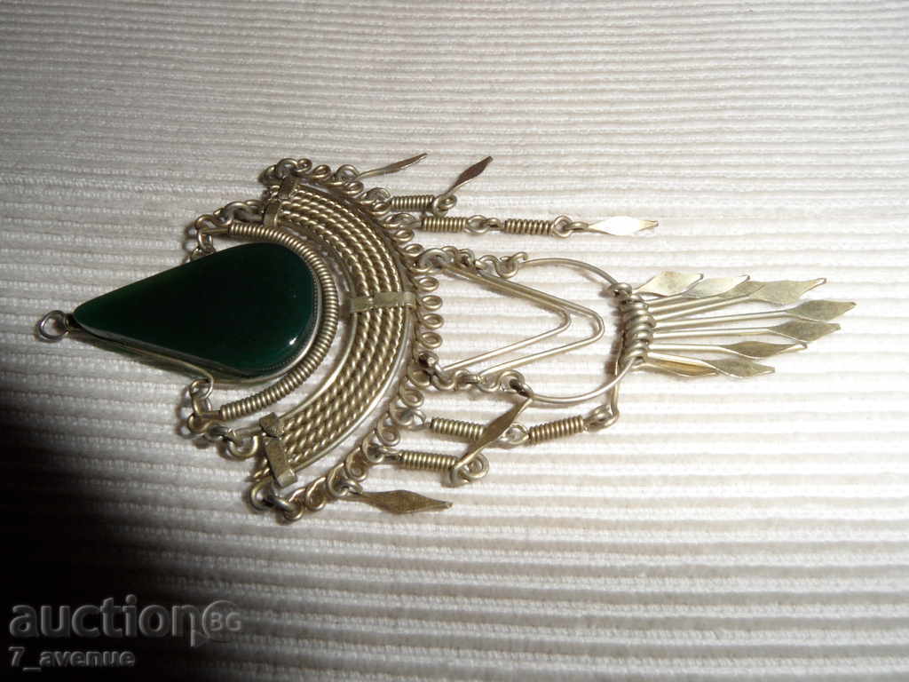 VISULKA green stone with metal fittings 90/45 mm WONDERFUL! with price 19.99 BGN | € 10.22 VISULKA green stone with metal fittings 90/45 mm WONDERFUL! with price 19.99 BGN | € 10.22