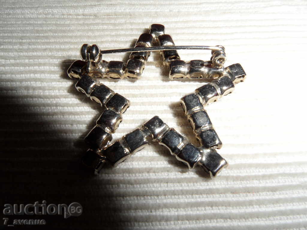 BROSHER star with black stones 40/3 mm WONDERFUL! with price 9.99 BGN | € 5.11 BROSHER star with black stones 40/3 mm WONDERFUL! with price 9.99 BGN | € 5.11