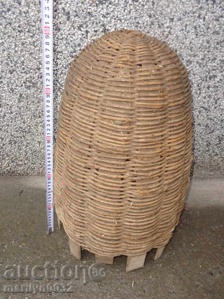 Auction Very old knit hive threshing basket wooden basket primitive Auction Very old knit hive threshing basket wooden basket primitive