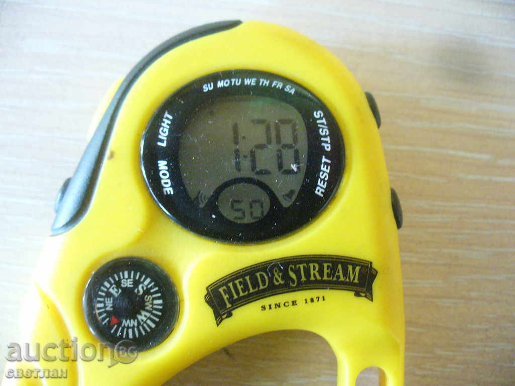 Delivery of CLOCK COMPASS CARABIN Delivery of CLOCK COMPASS CARABIN