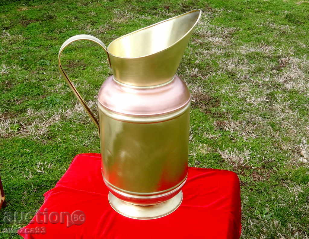 Copper jug, vase, umbrella stand, walking sticks, 2 kg with price 85.00 BGN | € 43.46 Copper jug, vase, umbrella stand, walking sticks, 2 kg with price 85.00 BGN | € 43.46