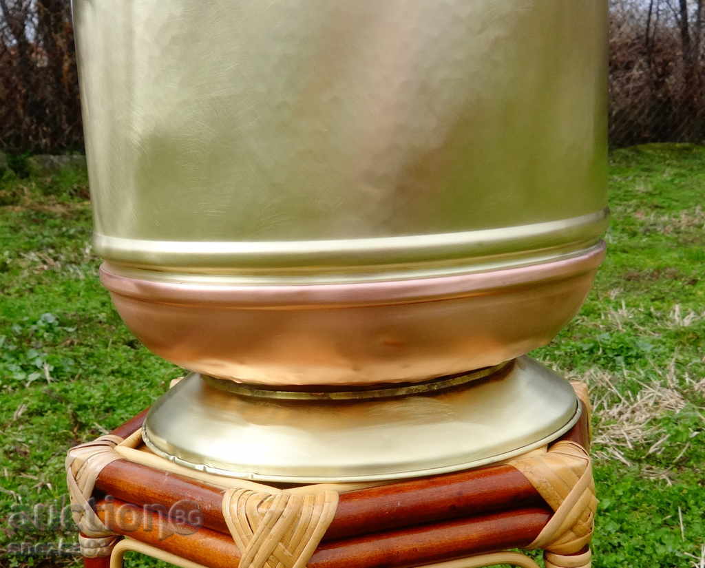 Auction Copper jug, vase, umbrella stand, walking sticks, 2 kg Auction Copper jug, vase, umbrella stand, walking sticks, 2 kg