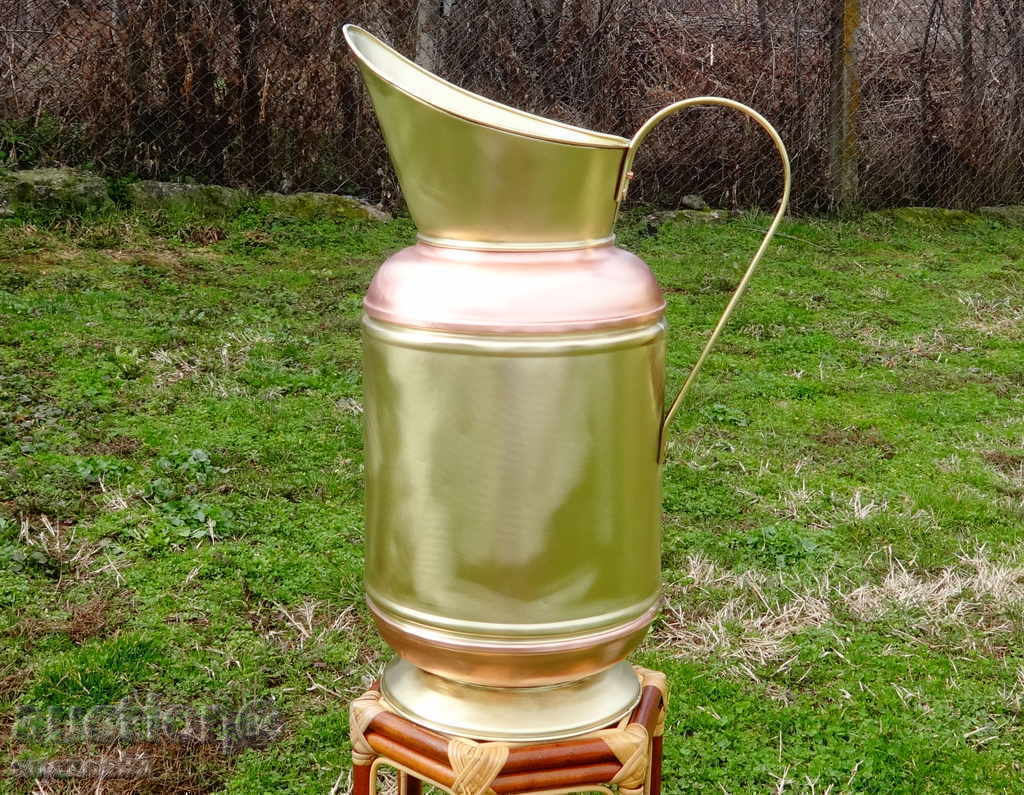 Кана,ваза,съд за чадъри от мед и месинг 1.8 кг.