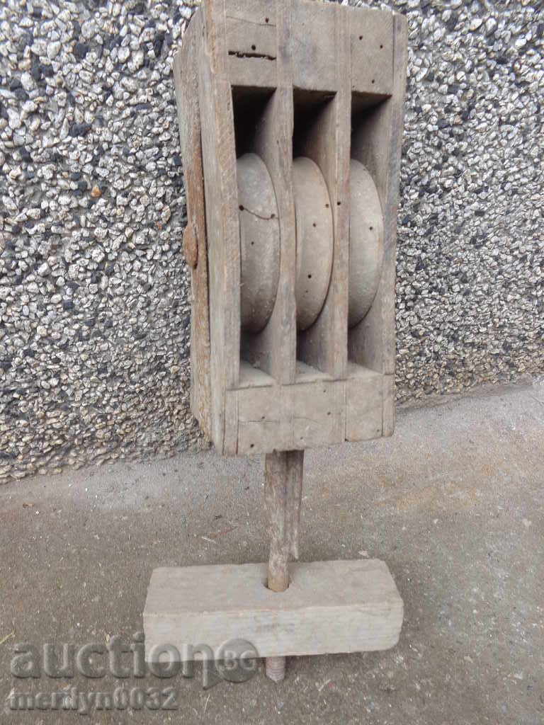 Old wooden pulley pulley wooden pulley rollers - 6 Old wooden pulley pulley wooden pulley rollers - 6