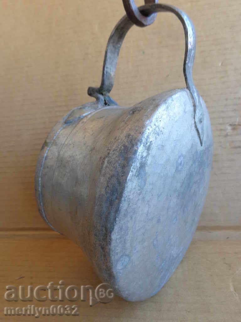 Delivery of Copper pot, baker, kettle, jesse, sahane Delivery of Copper pot, baker, kettle, jesse, sahane