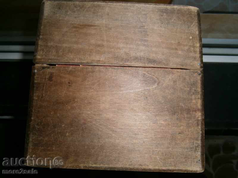 Ένα αναμμένο ξύλινο κουτί - 15,2 χ 15,4 χ 6,4 εκατοστά - 5 Ένα αναμμένο ξύλινο κουτί - 15,2 χ 15,4 χ 6,4 εκατοστά - 5