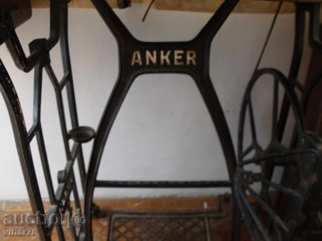 Auction  SEWING MACHINE ANKER