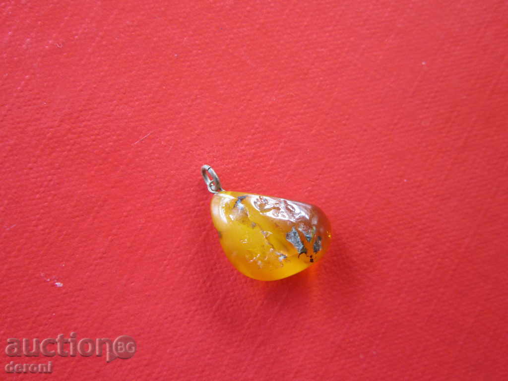 Delivery of Wonderful Medallion Pendant Necklace Baltic Amber 2 Delivery of Wonderful Medallion Pendant Necklace Baltic Amber 2