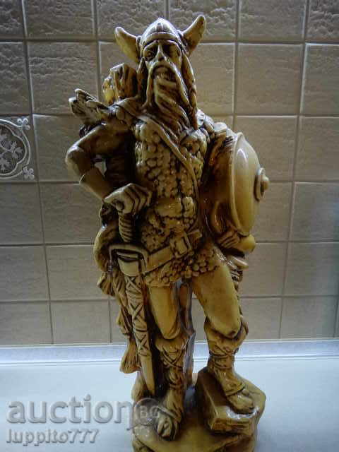 statuetă sculptura din plastic cu preț 355.00 BGN | € 181.51 statuetă sculptura din plastic cu preț 355.00 BGN | € 181.51