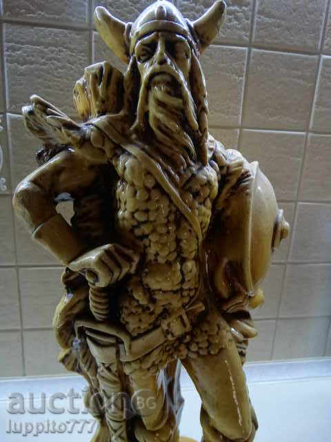 statuetă sculptura din plastic - 5 statuetă sculptura din plastic - 5