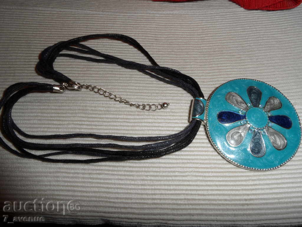 NECK with enamel e-31 cm, diameter 5.5 cm with price 4.99 BGN | € 2.55