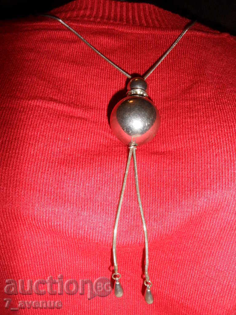 КОЛИЕ  с голяма топка  д. 3 см, д-а.92 см