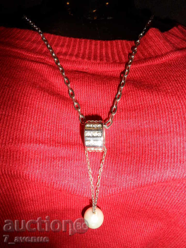 COLOR 72 cm, pendant-75 mm, diamond pearl 12 mm with price 4.99 BGN | € 2.55 COLOR 72 cm, pendant-75 mm, diamond pearl 12 mm with price 4.99 BGN | € 2.55