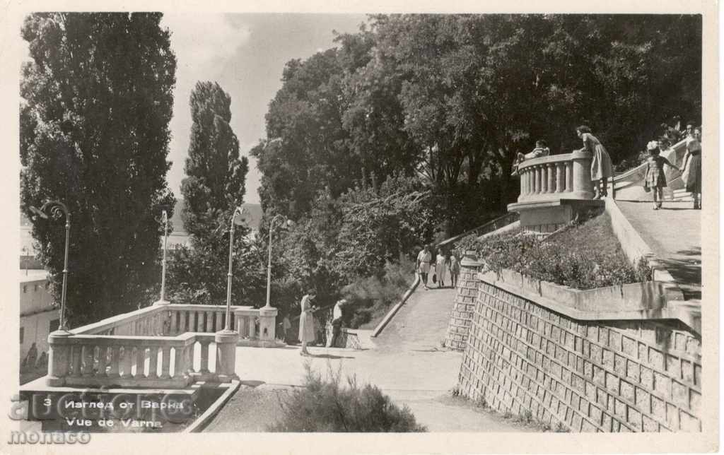 Стара пощенска картичка - Варна, стълбите към баните