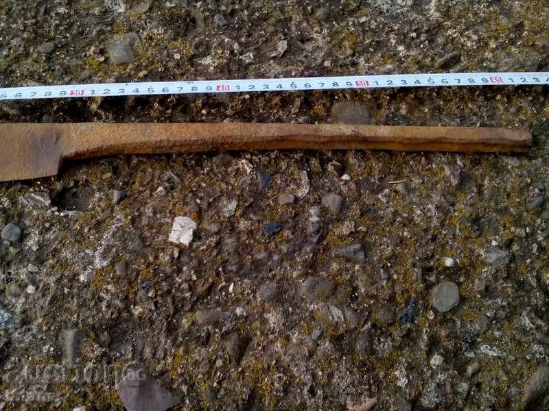 Delivery of Ancient tool, a chopper