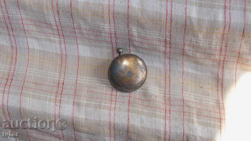 Θήκη ρολογιού τσέπης - ασημί με επιχρύσωση με τιμή 28.00 BGN | € 14.32