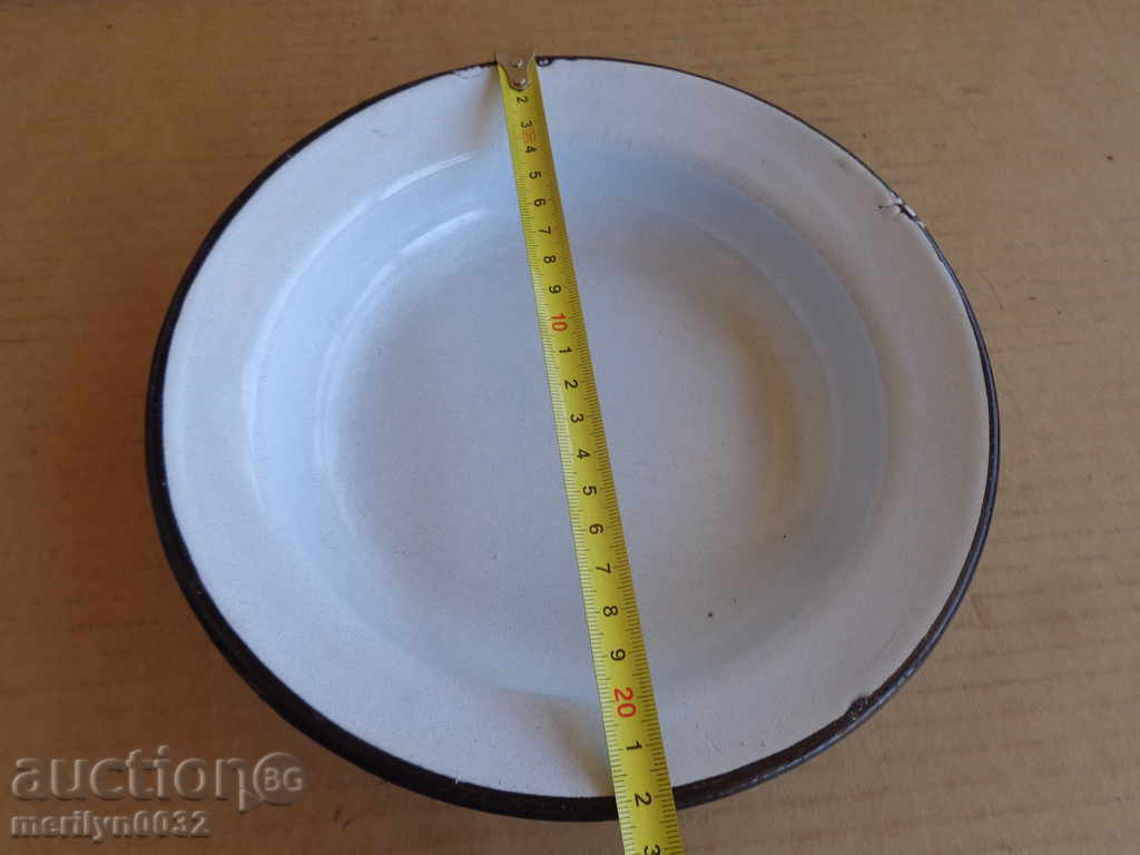 Enameled dish, enamel bowl, bowl, wounded soup with price 29.00 BGN | € 14.83 Enameled dish, enamel bowl, bowl, wounded soup with price 29.00 BGN | € 14.83