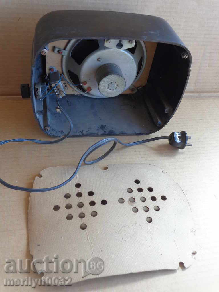 Old Bakelite radio station from the early Soviet era, radio speaker - 6