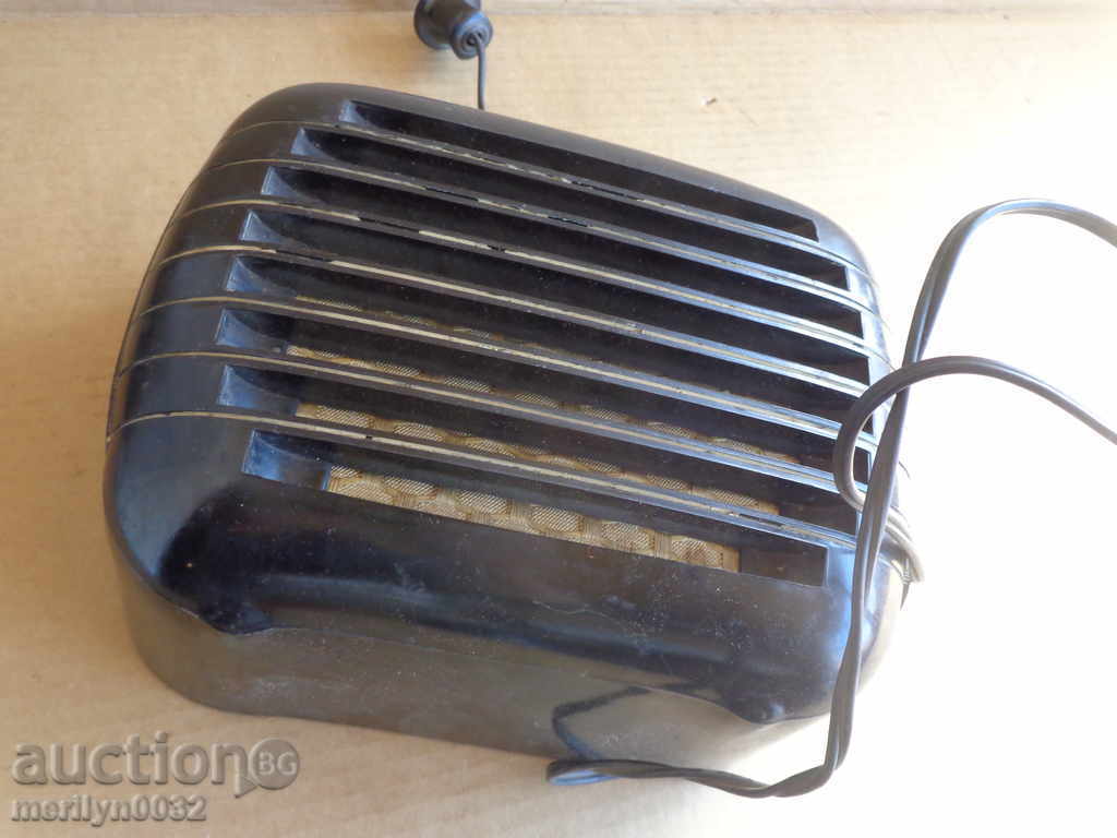 Old Bakelite radio station from the early Soviet era, radio speaker - 7