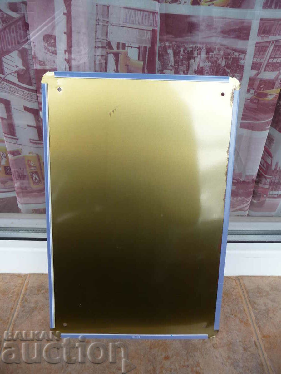 Delivery of Metal plate food restaurant spa hotel farm relax water