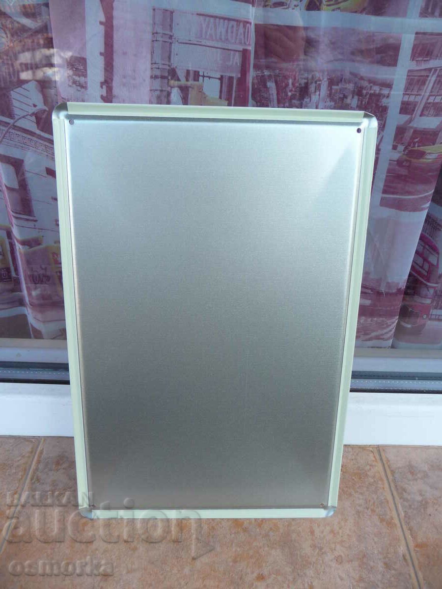 Auction Metal Plate Various War Flags Woman Soldiers Weapon Guns Auction Metal Plate Various War Flags Woman Soldiers Weapon Guns