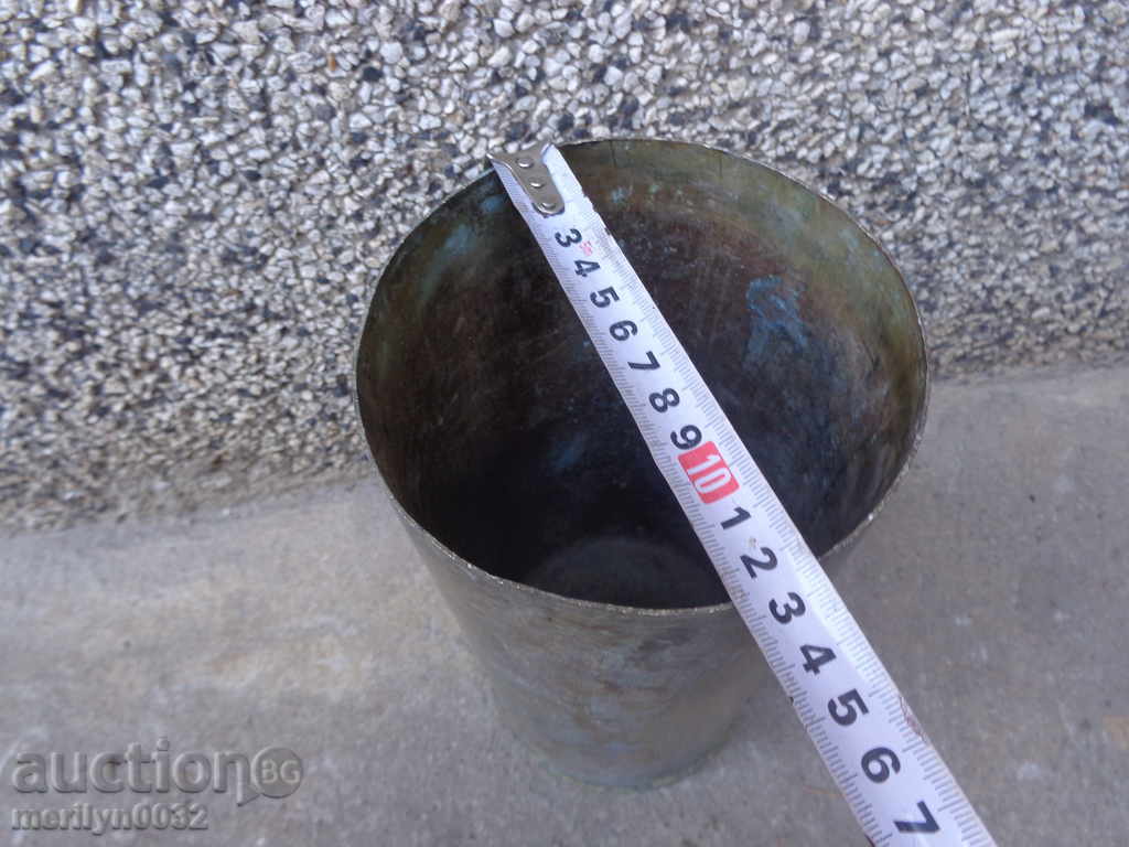 Auction An old shell of a projectile vase, a cannon top cannon Auction An old shell of a projectile vase, a cannon top cannon