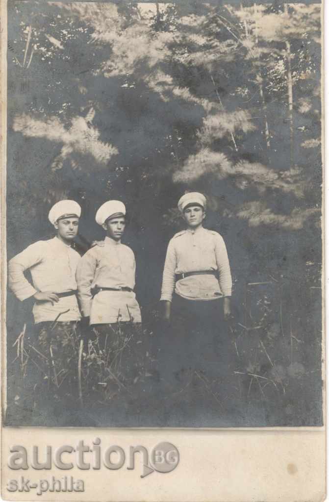 Стара снимка - Трима войници