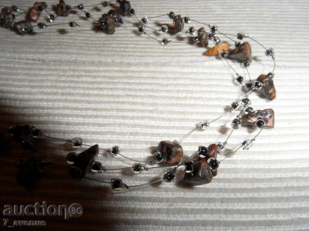 КОЛИЕ с полуск. камъни, Много нежно! с цена 9.99 лв. | € 5.11 КОЛИЕ с полуск. камъни, Много нежно! с цена 9.99 лв. | € 5.11