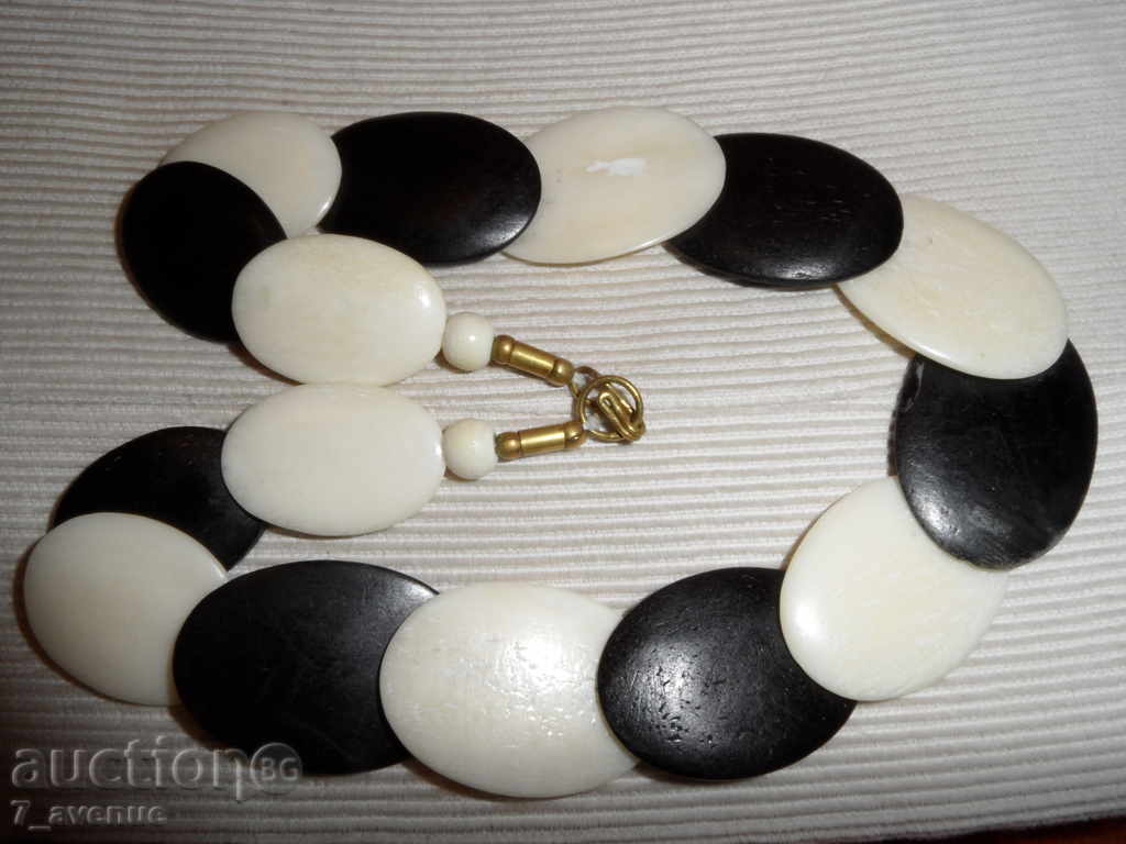 NECKLACE, PENDANT, JEWELRY black and white - bone 40 cm/3 cm NECKLACE, PENDANT, JEWELRY black and white - bone 40 cm/3 cm