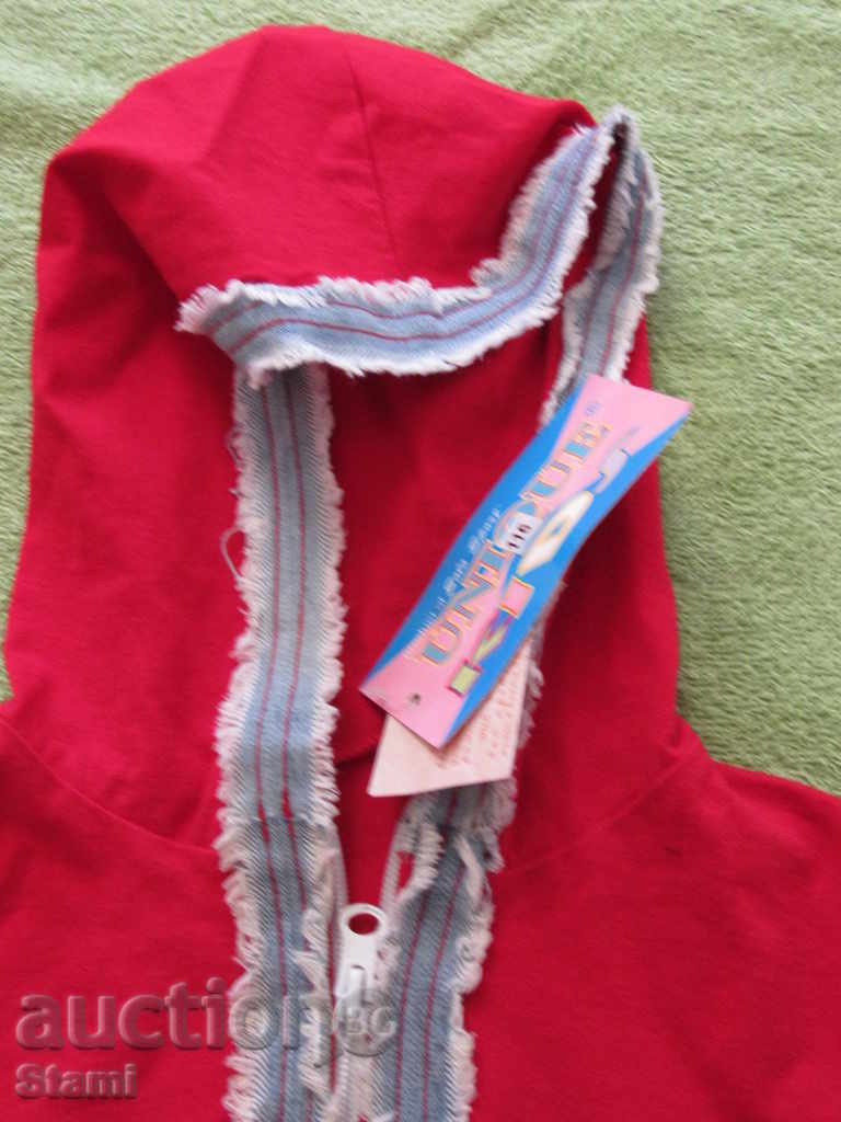 Red set and trousers set, new, size 11 - 6