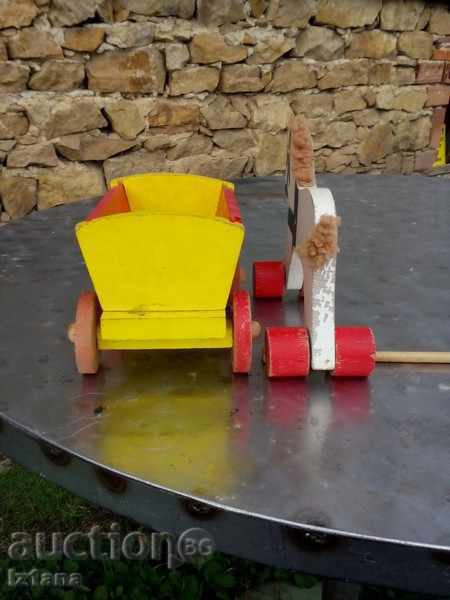 Παράδοση Παλιά ξύλινο άλογο παιχνίδι με καλάθι Παράδοση Παλιά ξύλινο άλογο παιχνίδι με καλάθι