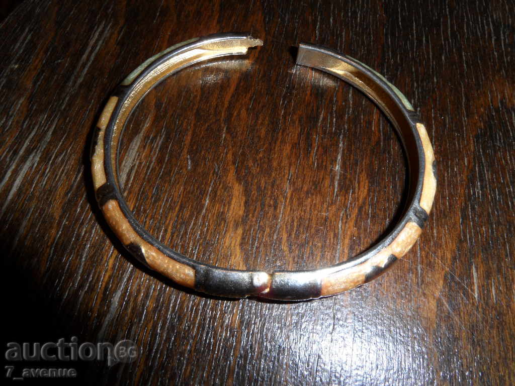 Auction ROUND with enamel, very beautiful! y-6mm Unique! Auction ROUND with enamel, very beautiful! y-6mm Unique!