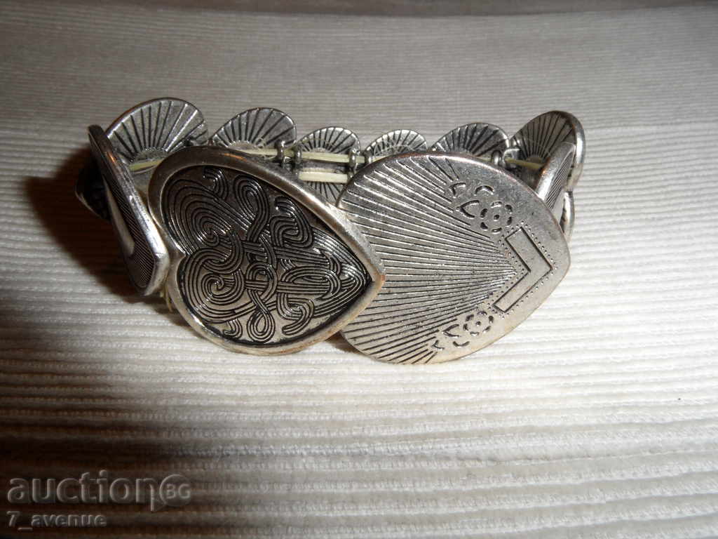 Delivery of Bracelet of 10 hearts beautiful! Delivery of Bracelet of 10 hearts beautiful!