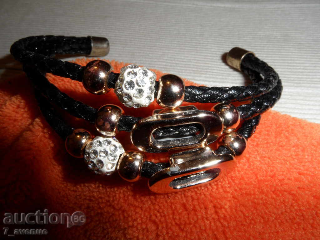 BRĂȚARĂ din piele, magnet, d-a 19cm Foarte frumoasă! cu preț € 6.99 | 13.67 BGN