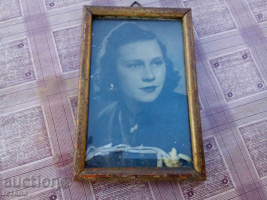 Ancient picture with price 14.00 BGN | € 7.16 Ancient picture with price 14.00 BGN | € 7.16