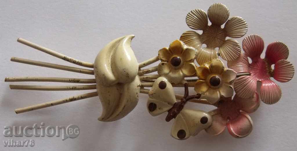 Livrarea broșă Livrarea broșă