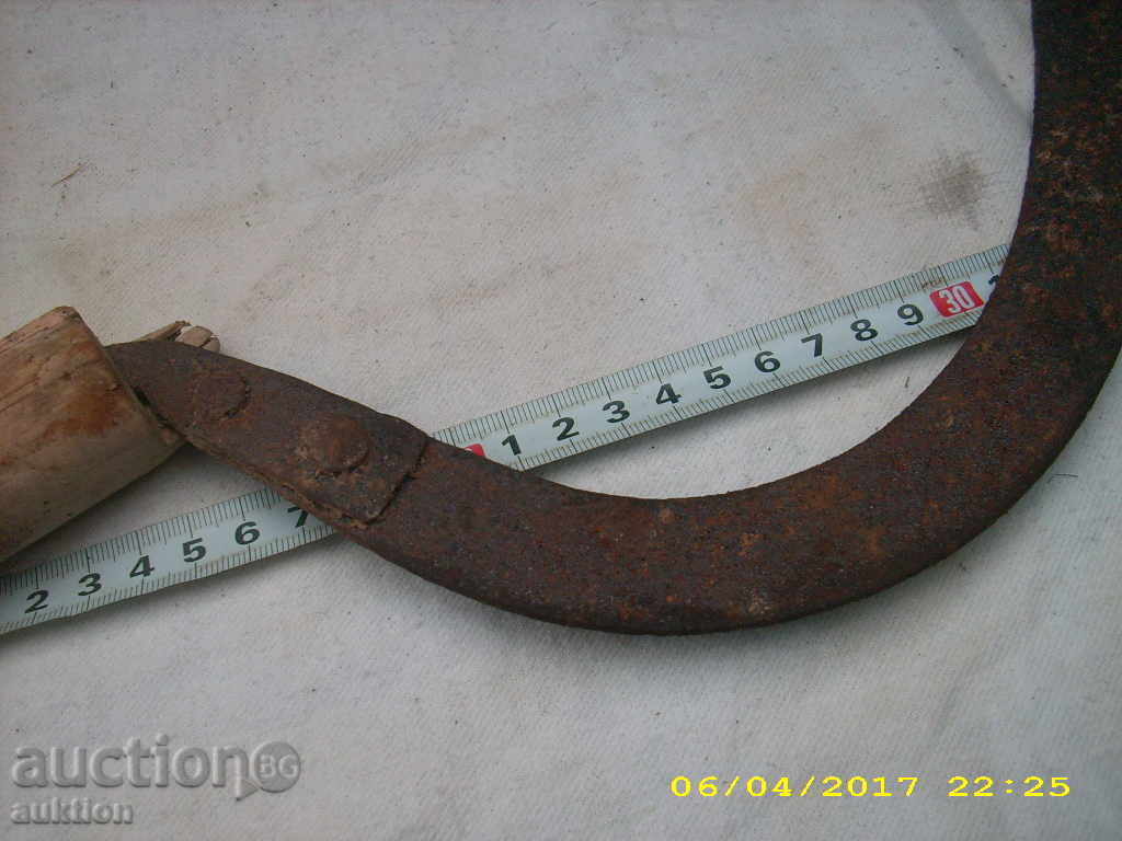 CROWN WRIST SURPRISES - 7 CROWN WRIST SURPRISES - 7